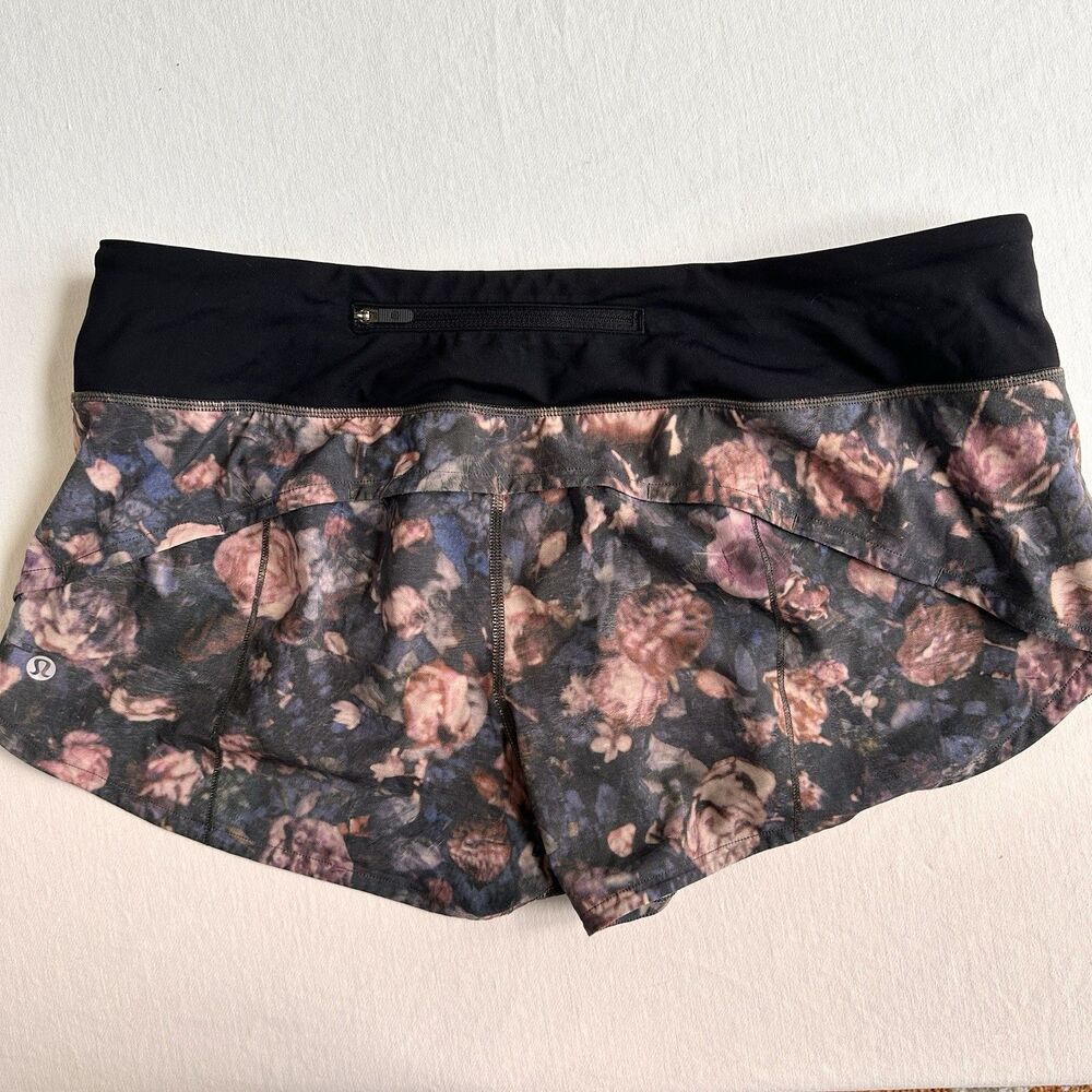 Lululemon Women Run 2.5” Speed Up Shorts Frosted Rose Multi Black Print 10 Lined